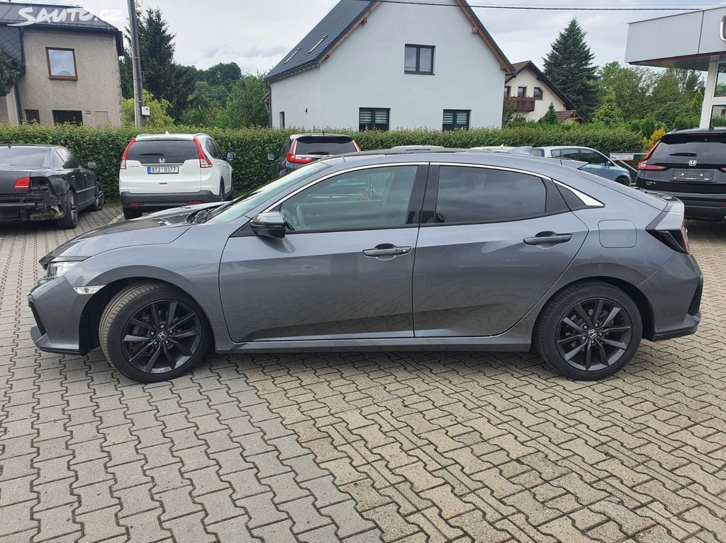 Honda Civic 1,0VT Executive CVT ZIMNÍ KOLA