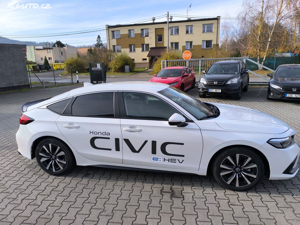 Honda Civic 2,0 e:HEV Elegance DEMO