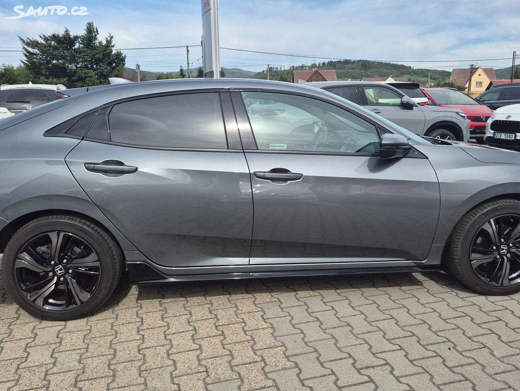 Honda Civic 1,5TV Sport 6MT - TOP STAV