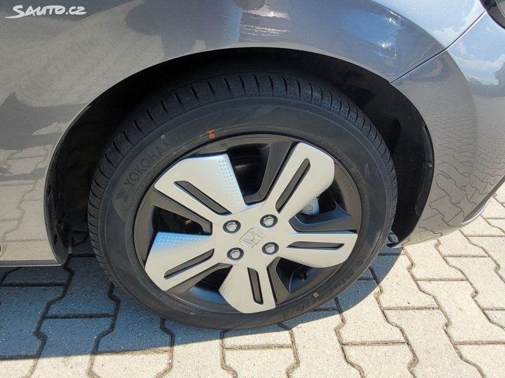 Honda Jazz 1,5e:HEV EXECUTIVE DPH +KOLA