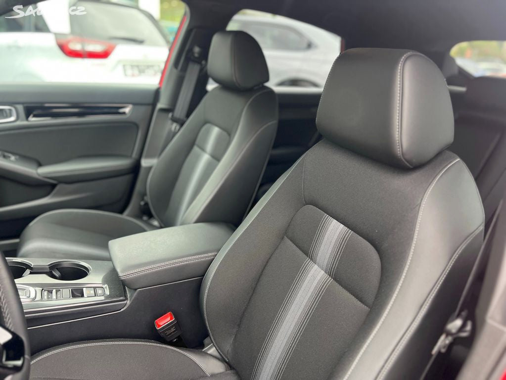 Honda Civic 2,0 e:HEV Sport, 1.majitel, ČR