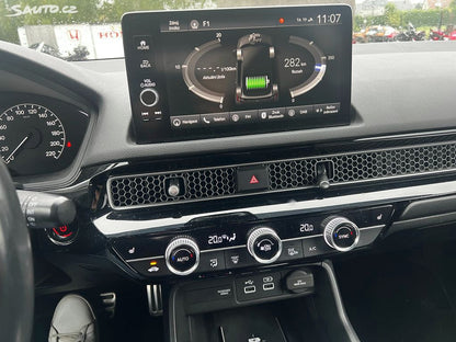 Honda Civic 2,0 e:HEV Sport ČR, 1.Majitel