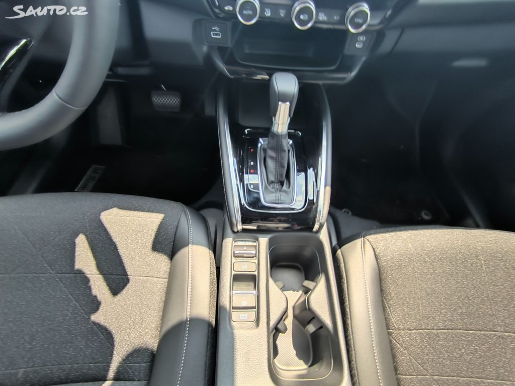 Honda HR-V 1,5 i-MMD Advance Plus - DEMO