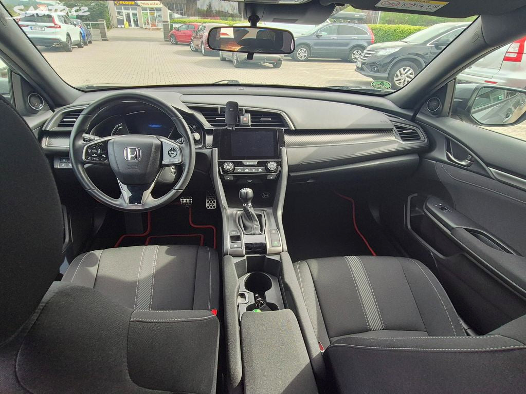 Honda Civic 1,5TV Sport 6MT - TOP STAV