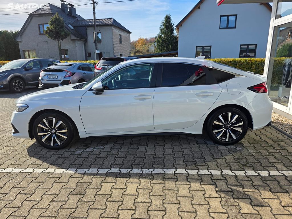 Honda Civic 2,0e:HEV Elegance AKCE