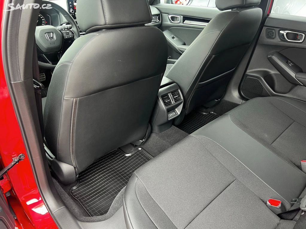 Honda Civic 2,0 e:HEV Sport, 1.majitel, ČR