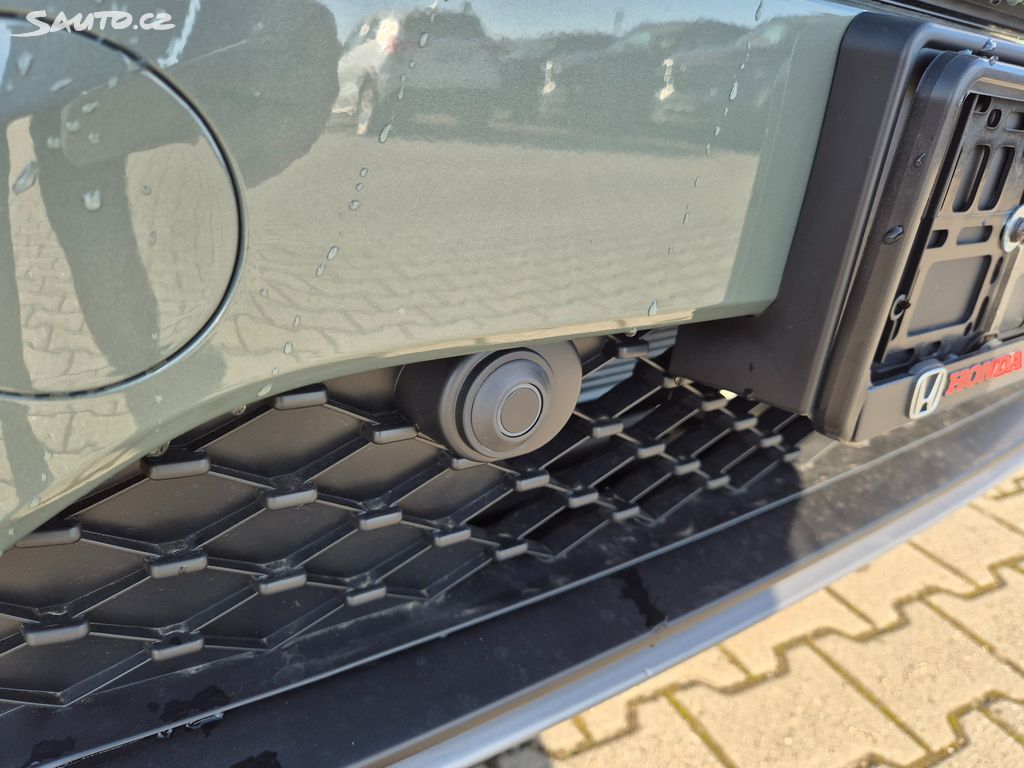 Honda HR-V 1,5e:HEV Elegance SLEVA 130tis