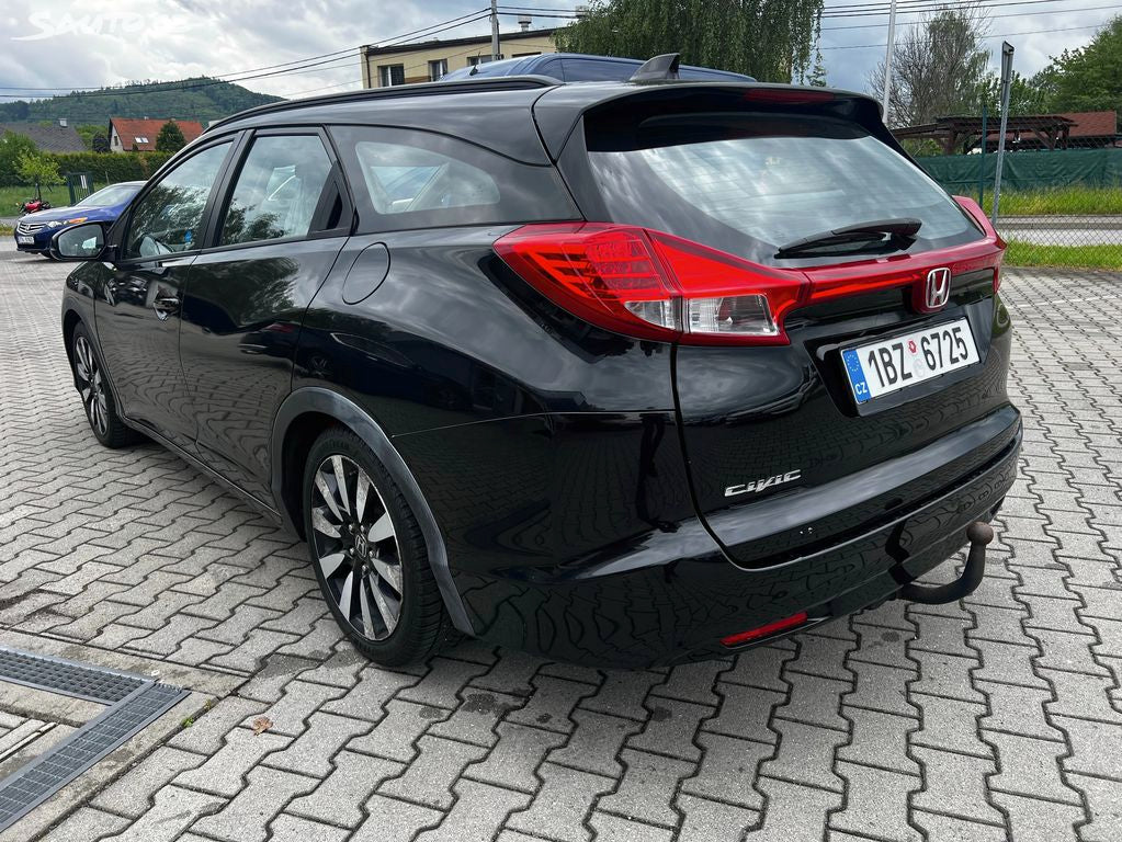 Honda Civic 1,6 i-DTEC   REZERVACE