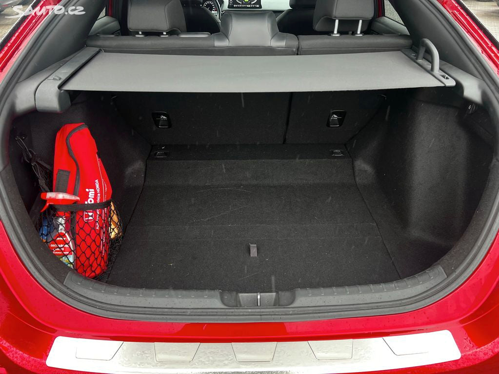 Honda Civic 2,0 e:HEV Sport ČR, 1.Majitel