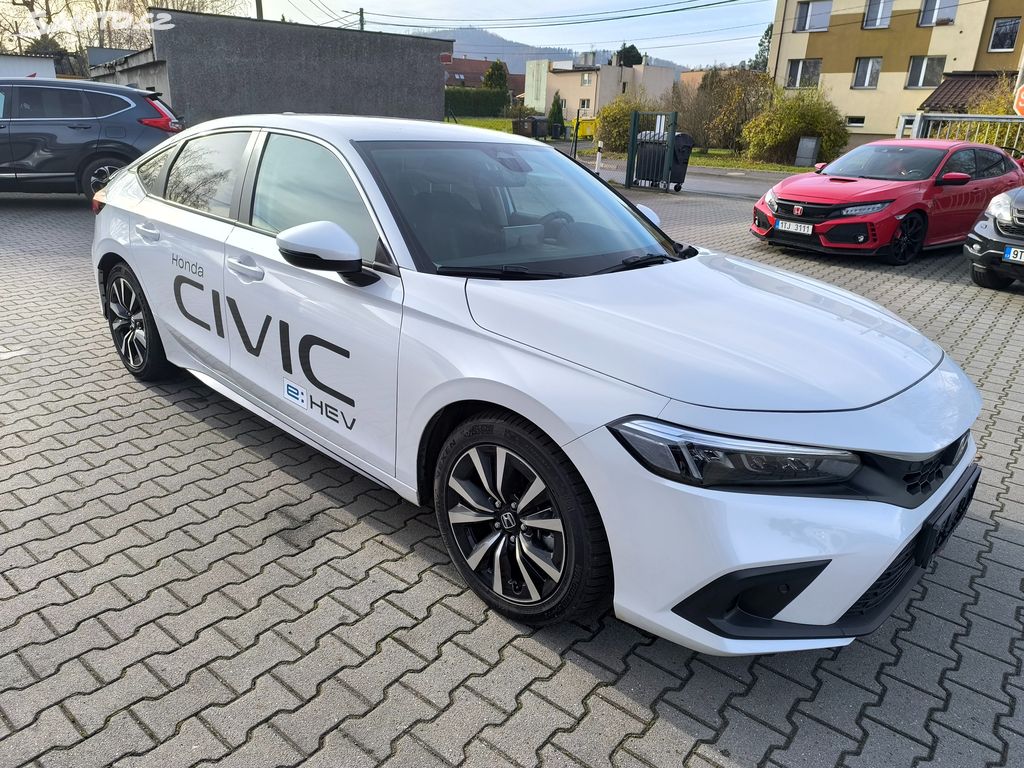 Honda Civic 2,0 e:HEV Elegance DEMO