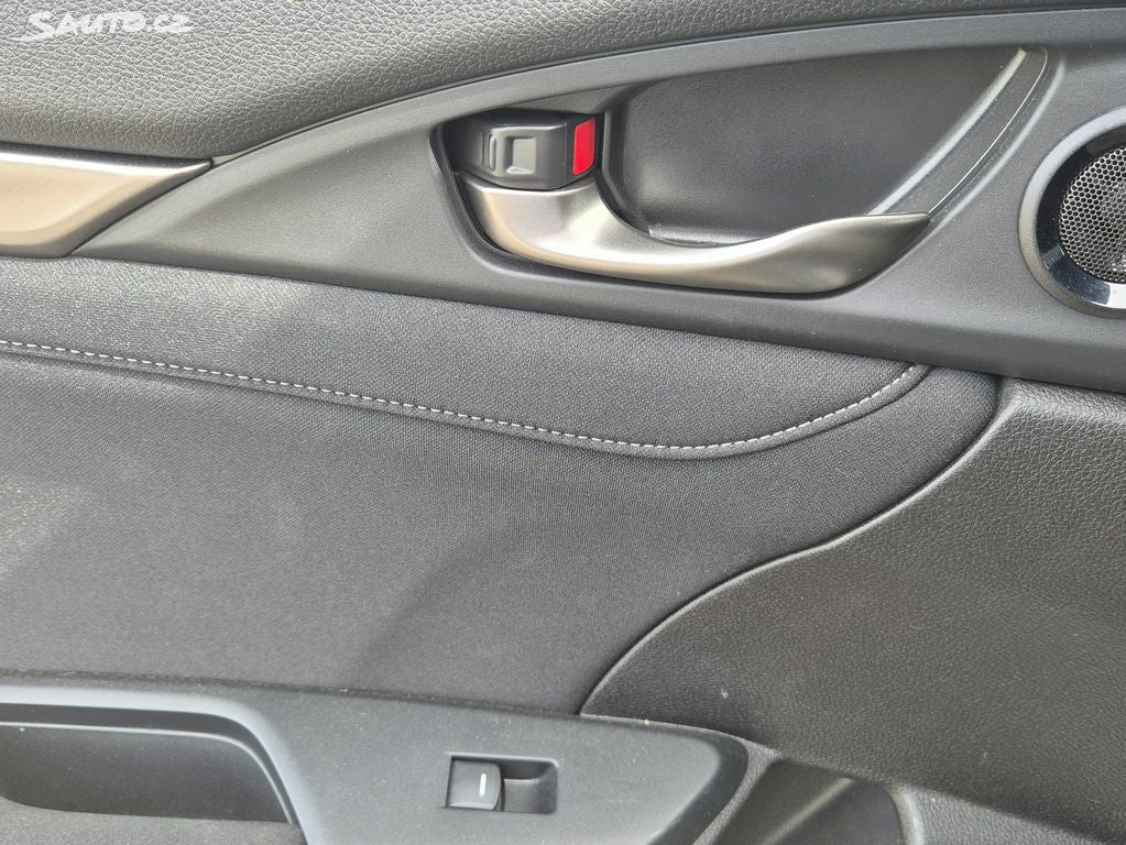 Honda Civic 1,5TV Sport 6MT - TOP STAV