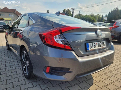 Honda Civic 1,5 TV Executive + ZIMNÍ KOLA