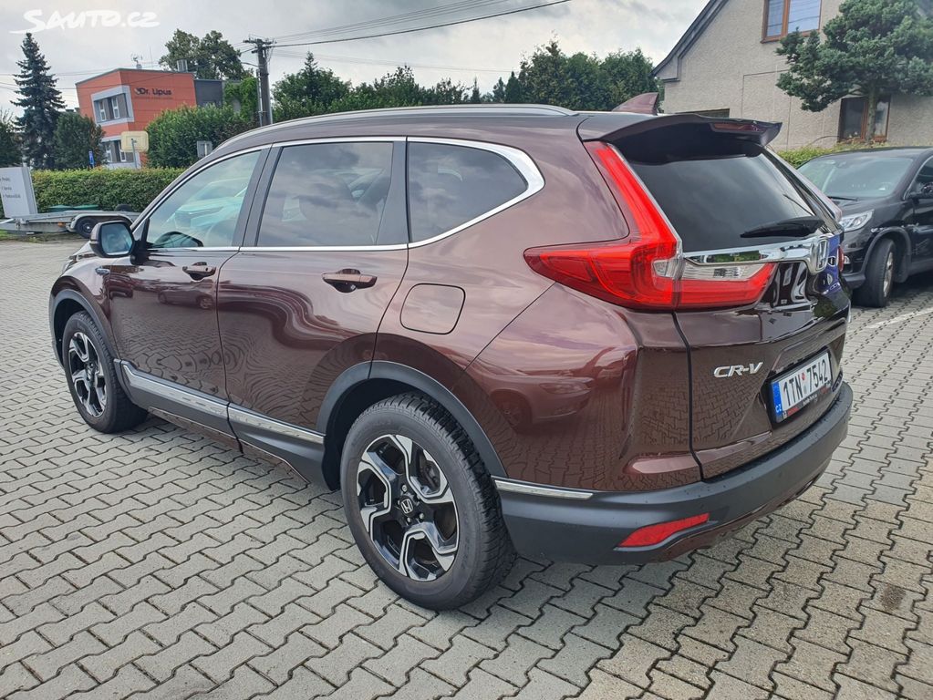 Honda CR-V 2,0e:HEV Executive -2sady pneu