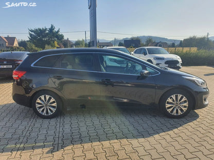 Kia Cee´d 1,6 CRDi 100kW SW + TAŽNÉ